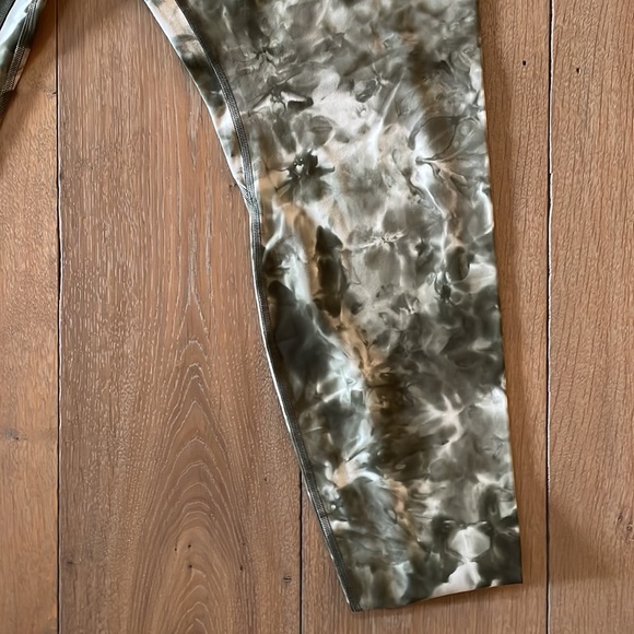 NWT Lululemon Align HR Pant 28"- size 18 - Picture 10 of 12